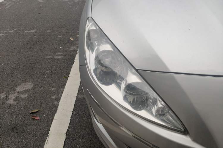 Used Peugeot 408 2010 2.0L Automatic Comfort Edition Right Front Headlight