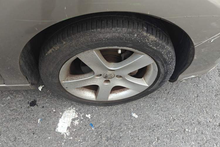 Used Peugeot 408 2010 2.0L Manual Comfort Edition Right Front Wheel Hub