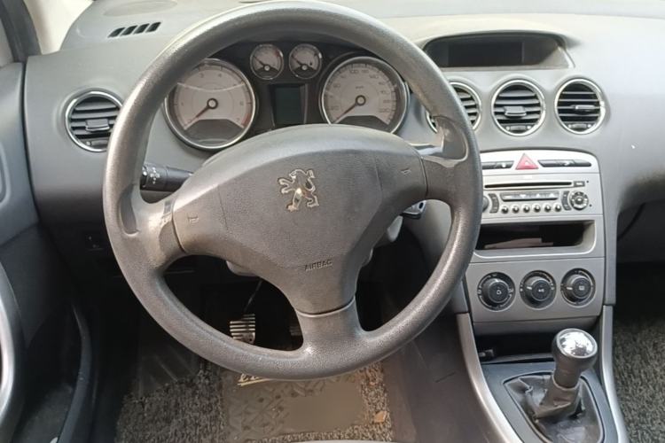 Used Peugeot 408 2010 2.0L Manual Comfort Edition Steering Wheel