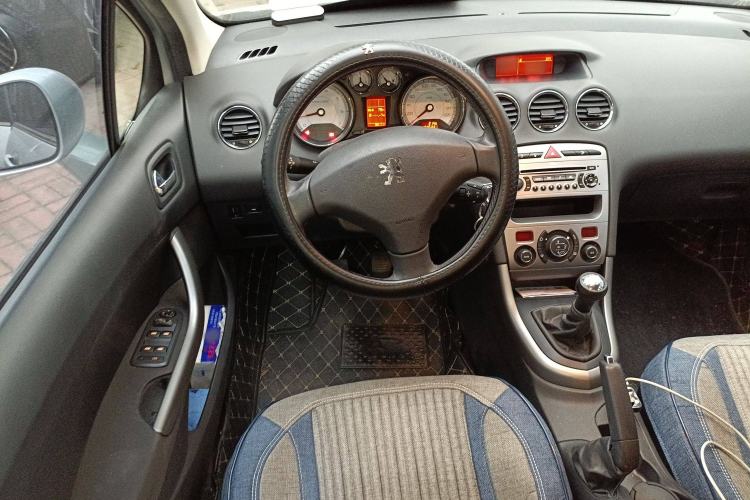 Used Peugeot 408 2010 2.0L Manual Luxury Edition Steering Wheel