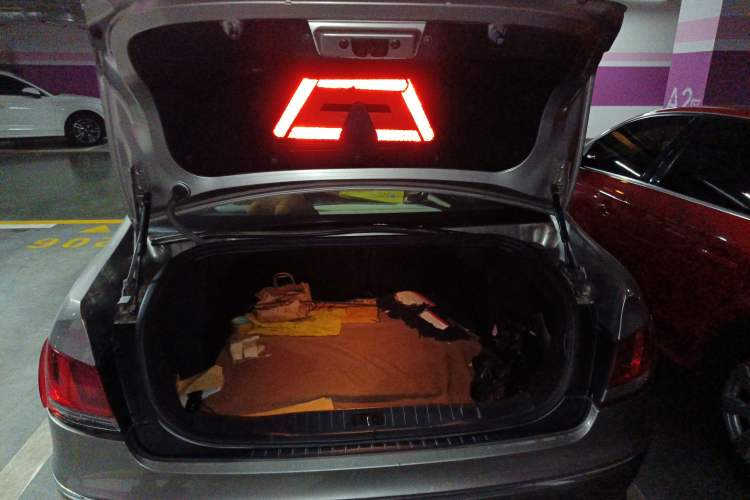 Used Peugeot 408 2010 2.0L Automatic Comfort Edition Trunk