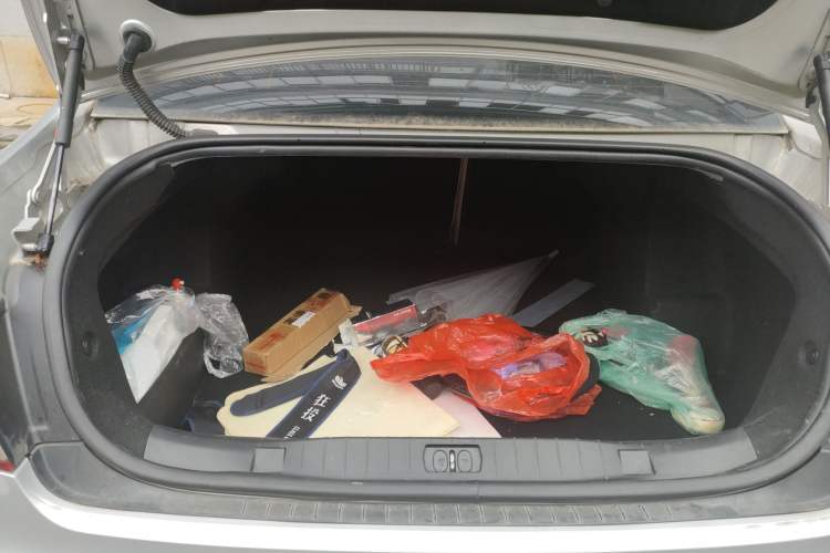 Used Peugeot 408 2010 2.0L Automatic Comfort Edition Trunk
