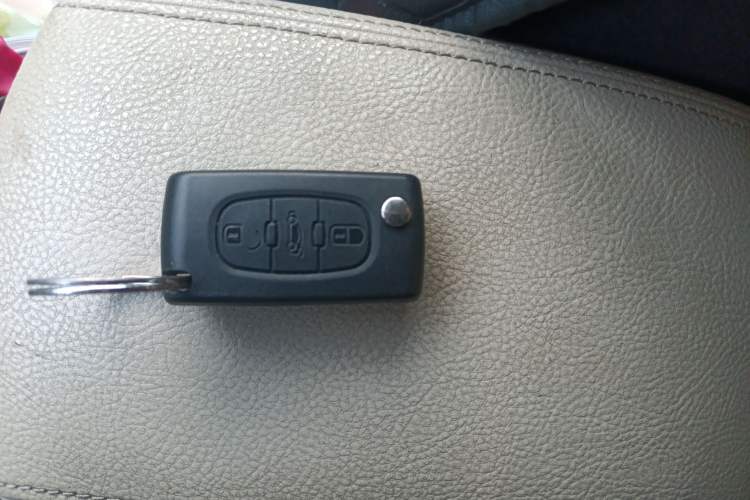 Used Peugeot 408 2010 2.0L Automatic Luxury Edition Vehicle Key