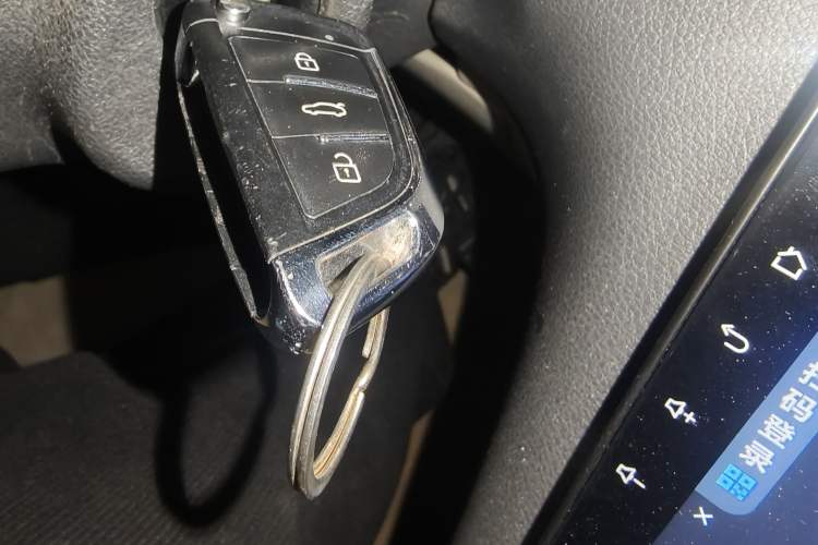 Used Peugeot 408 2010 2.0L Manual Comfort Edition Vehicle Key
