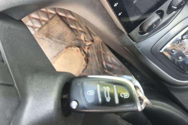 Used Peugeot 408 2010 2.0L Automatic Comfort Edition Vehicle Key