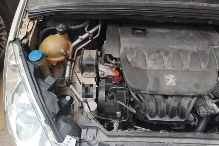 Used Peugeot 408 2010 2.0L Automatic Comfort Edition Engine Bay Right