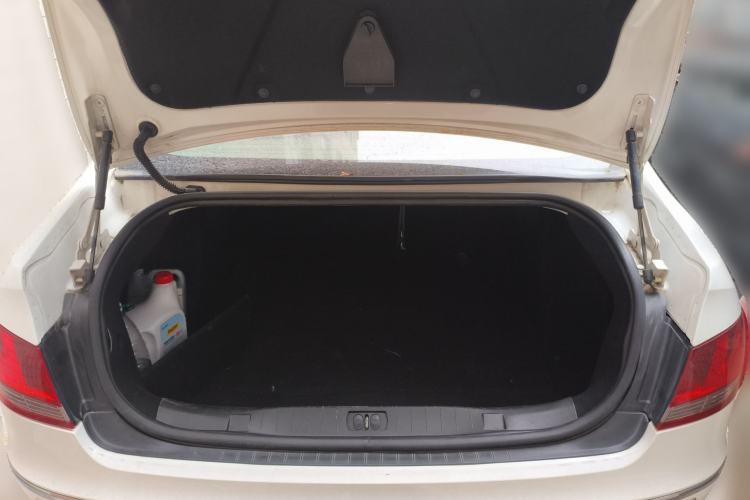 Used Peugeot 408 2010 2.0L Automatic Comfort Edition Trunk