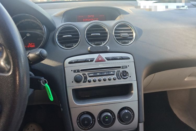 Used Peugeot 408 2011 2.0L Manual Comfort Edition Audio And AC Panel