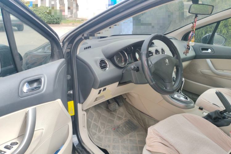 Used Peugeot 408 2011 2.0L Automatic Comfort Edition Driver Seat