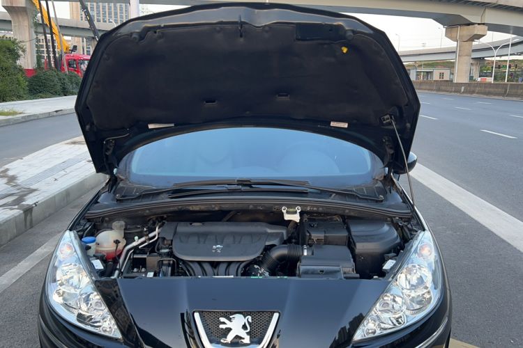 Used Peugeot 408 2011 2.0L Manual Luxury Edition Engine Bay