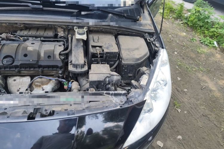 Used Peugeot 408 2011 1.6L Manual Comfort Edition Engine Bay Left