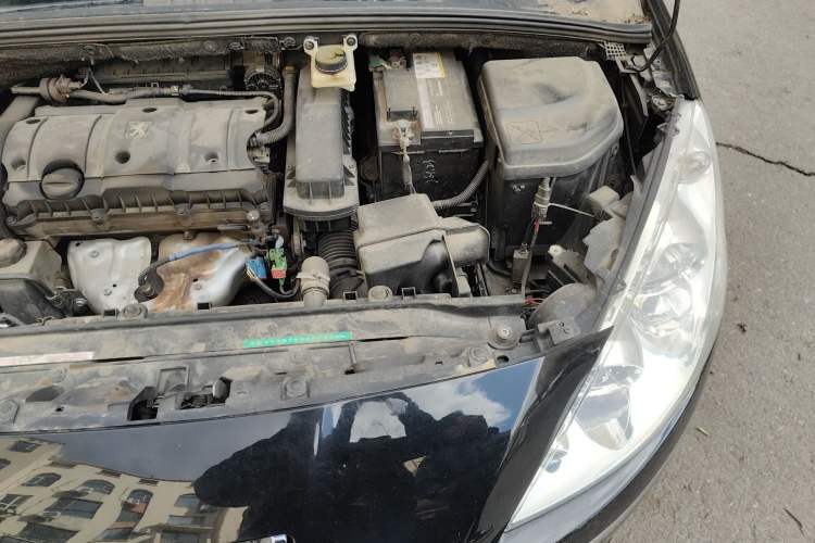 Used Peugeot 408 2011 1.6L Automatic Comfort Edition Engine Bay Left