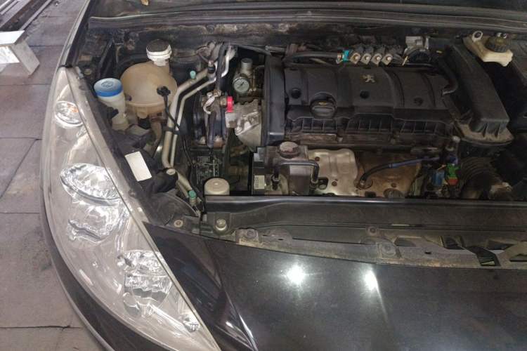 Used Peugeot 408 2011 1.6L Automatic Comfort Edition Engine Bay Right
