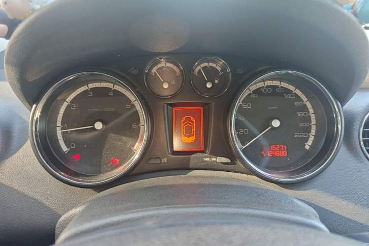 Used Peugeot 408 2011 2.0L Manual Comfort Edition Instrument Cluster