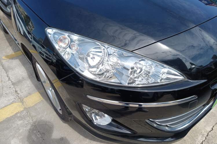 Used Peugeot 408 2011 2.0L Manual Luxury Edition Right Front Headlight
