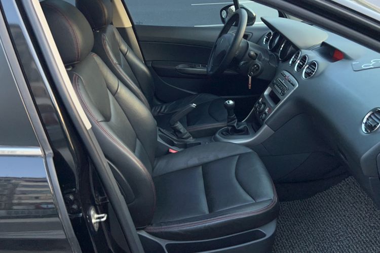 Used Peugeot 408 2011 2.0L Manual Luxury Edition Right Front Seat