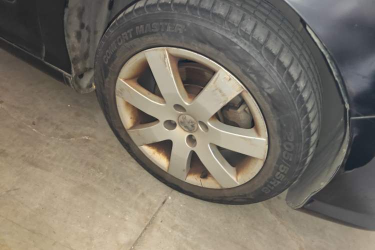 Used Peugeot 408 2011 1.6L Automatic Comfort Edition Right Front Wheel Hub
