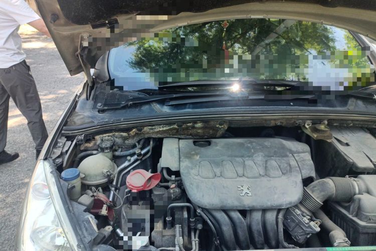 Used Peugeot 408 2011 2.0L Automatic Comfort Edition Engine Bay Right