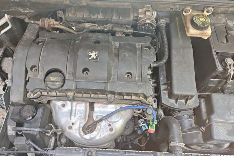 Used Peugeot 408 2011 1.6L Manual Comfort Edition Engine Bay
