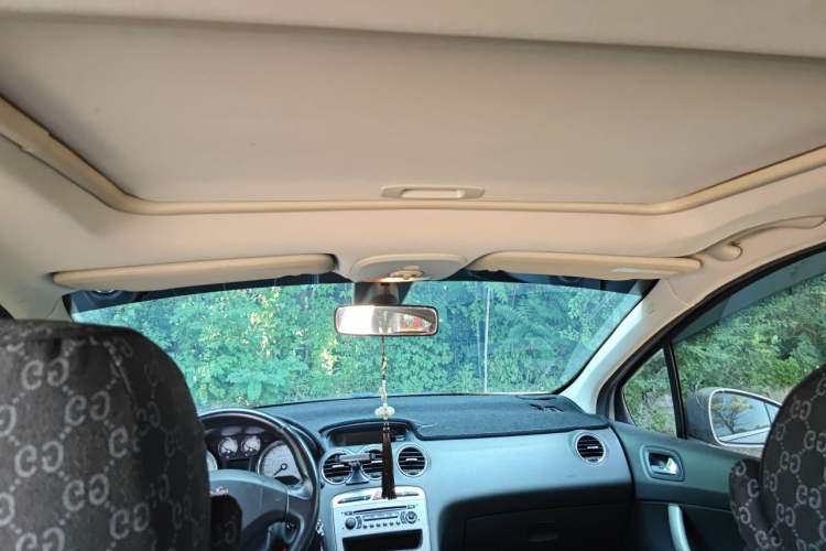 Used Peugeot 408 2011 2.0L Automatic Comfort Edition Headliner