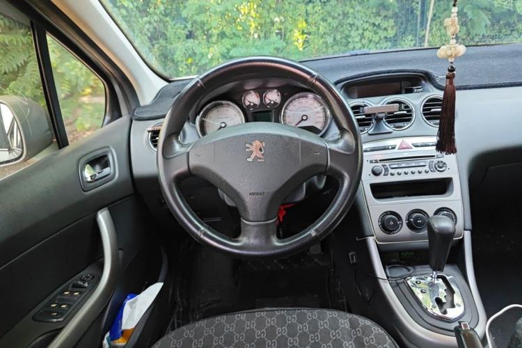 Used Peugeot 408 2011 2.0L Automatic Comfort Edition Steering Wheel