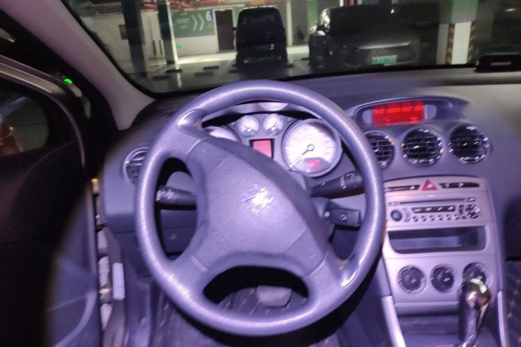 Used Peugeot 408 2011 1.6L Automatic Comfort Edition Steering Wheel