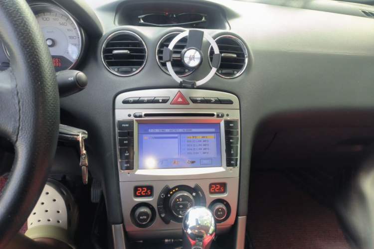 Used Peugeot 408 2011 2.0L Automatic Luxury Edition Audio And AC Panel
