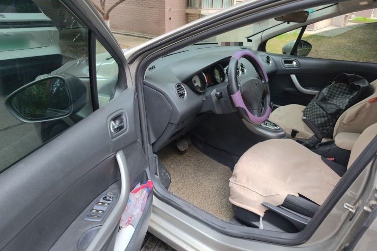 Used Peugeot 408 2011 2.0L Automatic Comfort Edition Driver Seat