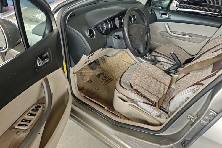 Used Peugeot 408 2011 2.0L Automatic Comfort Edition Driver Seat
