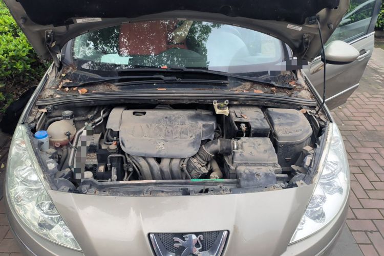 Used Peugeot 408 2011 2.0L Automatic Luxury Edition Engine Bay