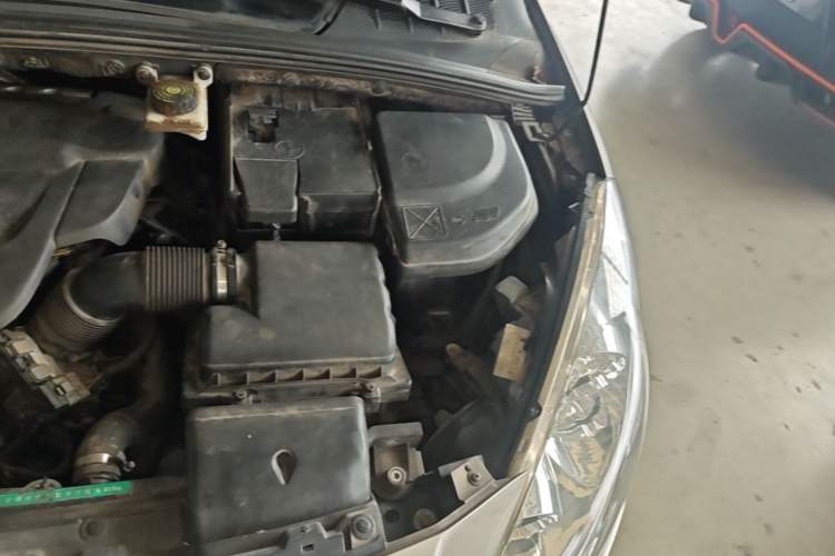 Used Peugeot 408 2011 2.0L Automatic Comfort Edition Engine Bay Left