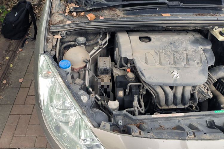 Used Peugeot 408 2011 2.0L Automatic Luxury Edition Engine Bay Right