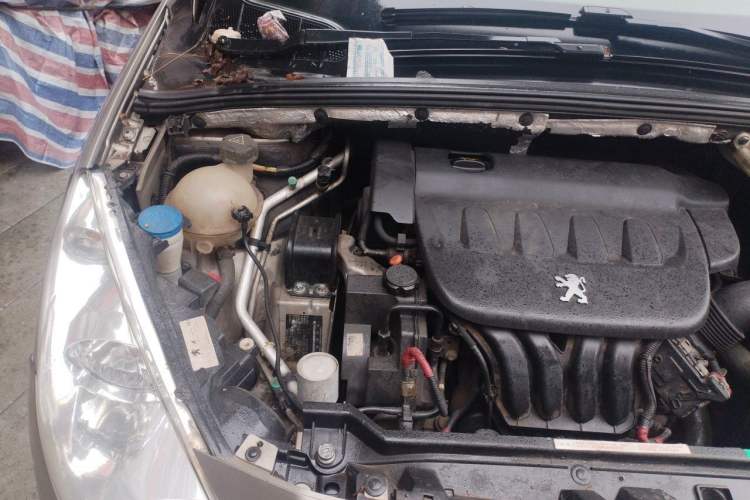Used Peugeot 408 2011 2.0L Automatic Comfort Edition Engine Bay Right
