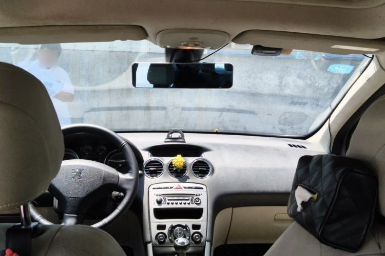Used Peugeot 408 2011 2.0L Manual Luxury Edition Headliner