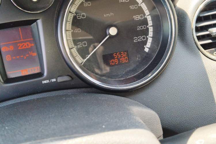 Used Peugeot 408 2011 2.0L Manual Luxury Edition Odometer Close Up