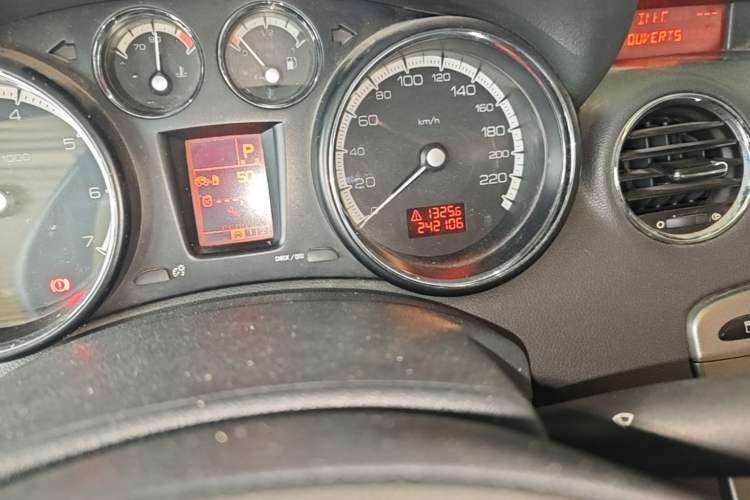 Used Peugeot 408 2011 2.0L Automatic Comfort Edition Odometer Close Up