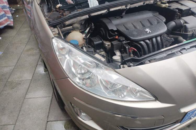 Used Peugeot 408 2011 2.0L Automatic Comfort Edition Right Front Headlight