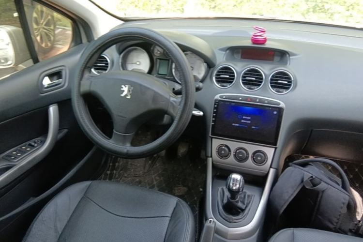 Used Peugeot 408 2011 1.6L Manual Comfort Edition Steering Wheel