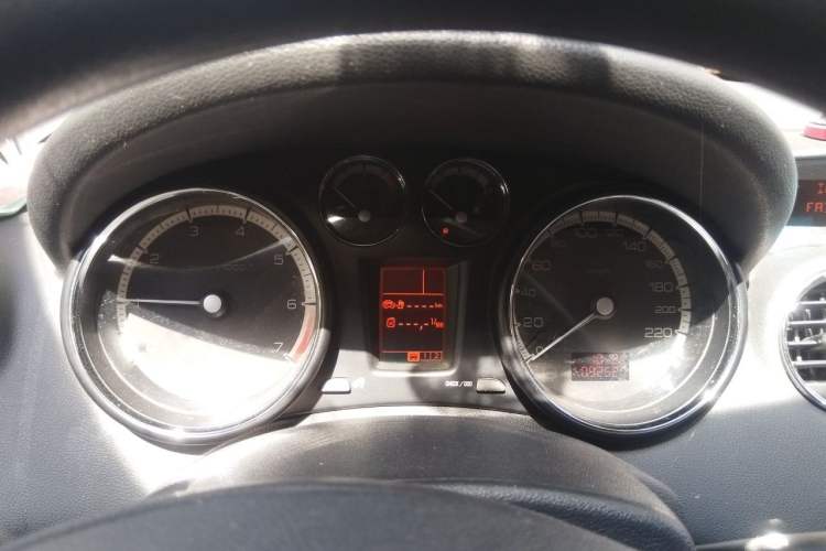Used Peugeot 408 2011 2.0L Manual Comfort Edition Instrument Cluster