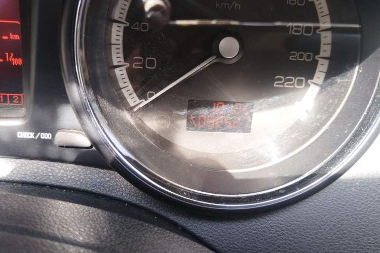Used Peugeot 408 2011 2.0L Manual Comfort Edition Odometer Close Up
