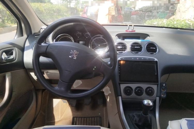 Used Peugeot 408 2011 2.0L Manual Comfort Edition Steering Wheel