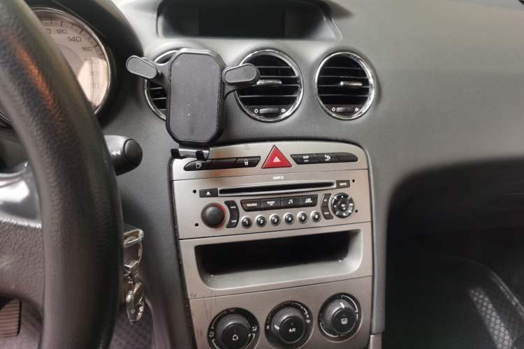 Used Peugeot 408 2011 2.0L Manual Comfort Edition Audio And AC Panel