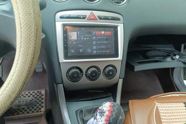 Used Peugeot 408 2011 1.6L Manual Comfort Edition Audio And AC Panel