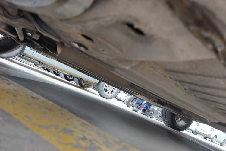 Used Peugeot 408 2011 2.0L Manual Comfort Edition Chassis Front Left