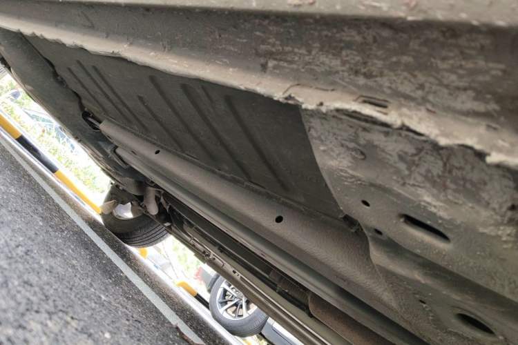 Used Peugeot 408 2011 1.6L Manual Comfort Edition Chassis Front Right