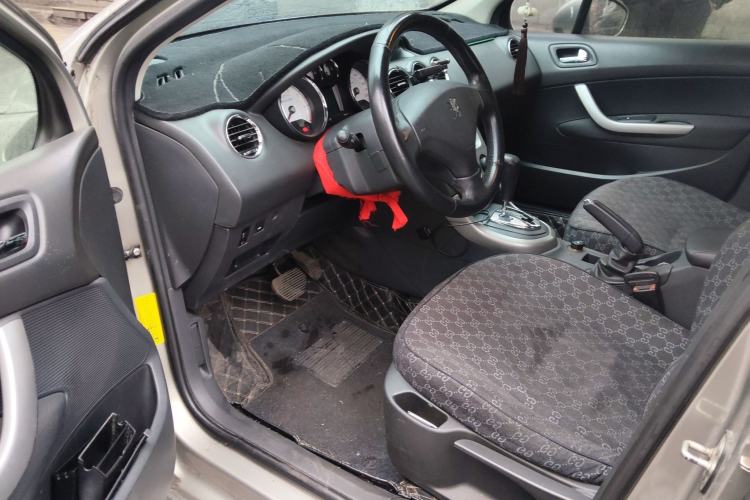 Used Peugeot 408 2011 2.0L Automatic Comfort Edition Driver Seat