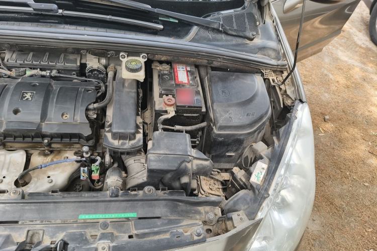 Used Peugeot 408 2011 1.6L Manual Comfort Edition Engine Bay Left