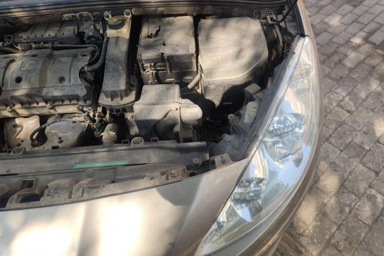 Used Peugeot 408 2011 1.6L Manual Comfort Edition Engine Bay Left