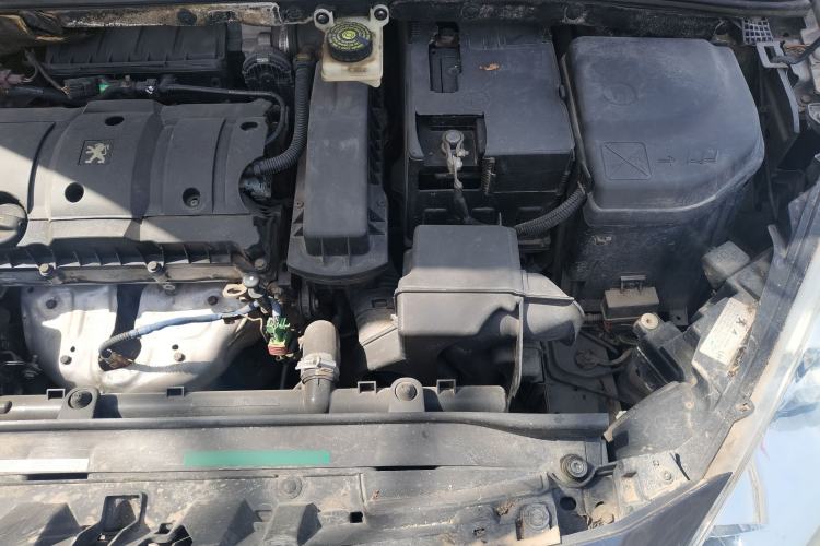 Used Peugeot 408 2011 1.6L Manual Comfort Edition Engine Bay Left
