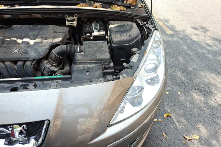 Used Peugeot 408 2011 2.0L Automatic Comfort Edition Engine Bay Left